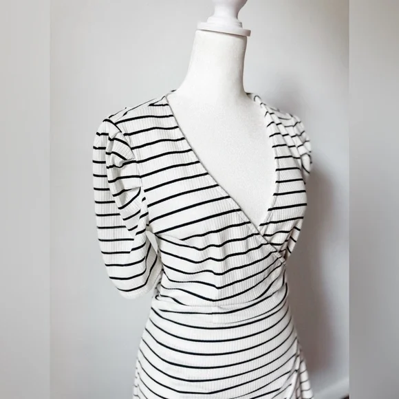 Saylor Wrap Dress - Picture 2 of 6